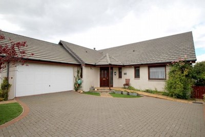 4 Woodside Gardens, Westhill, Inverness