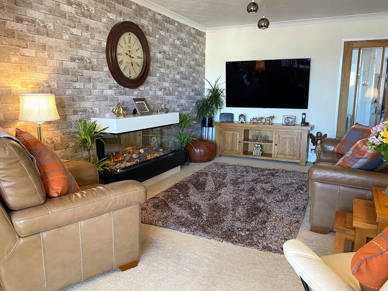 10 Scorguie Drive, IV3 8SG