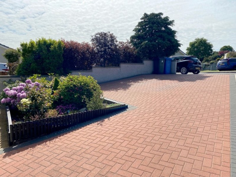 10 Scorguie Drive, IV3 8SG