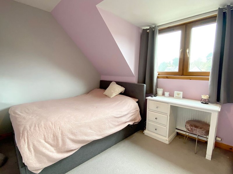 8 Druid Temple Crescent, IV2 6UT