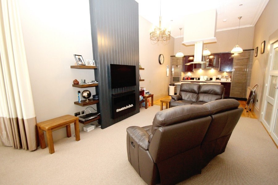 5 West Wing, Westercraigs, IV3 8GW