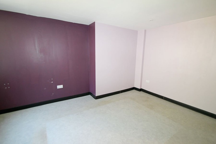 61 High Street, PH21 1HX