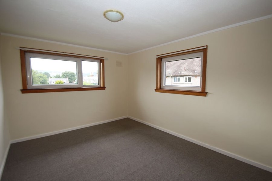 6 Springfield Gardens, IV3 5SL