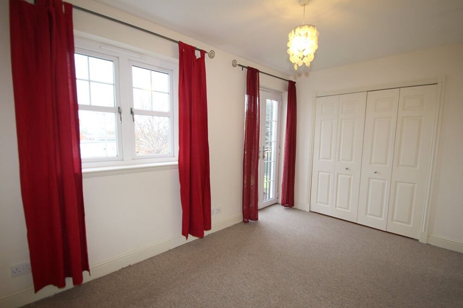 11 Woodgrove Crescent, IV2 5HN