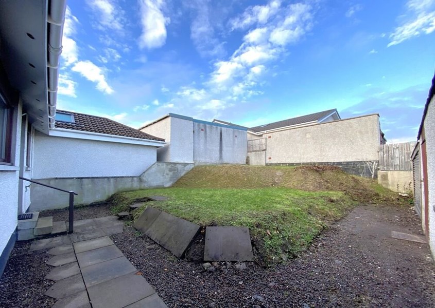 32 Leachkin Avenue, IV3 8LH