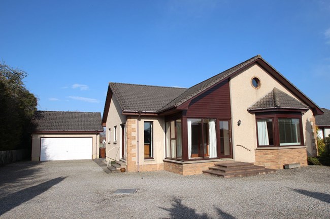 14 Garden Place, Beauly IV4 7AW