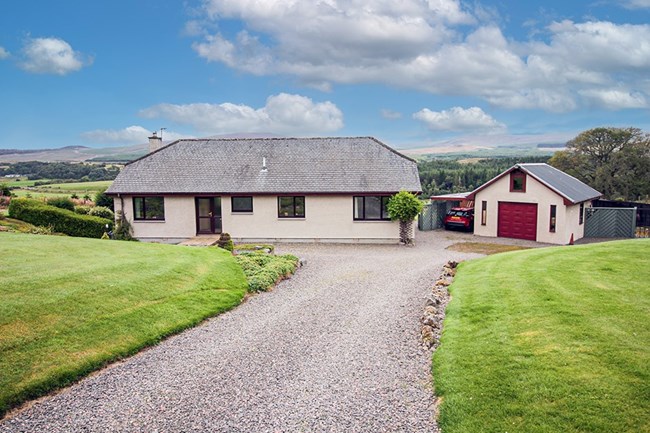 Hillcroft, Mains of Faillie, Daviot IV2 6WG