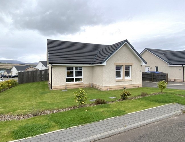 33 Rowan Gardens, Conon Bridge, Dingwall IV7 8FJ