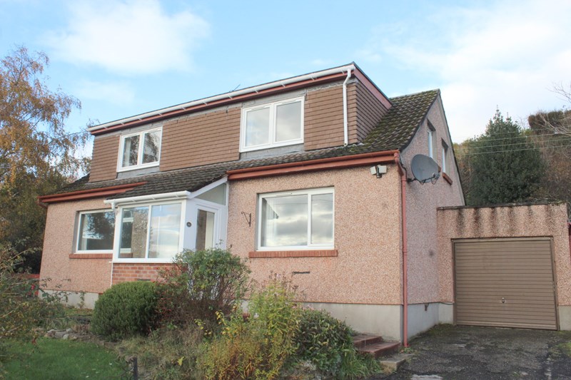 Moulinard, 16 Mill Crescent