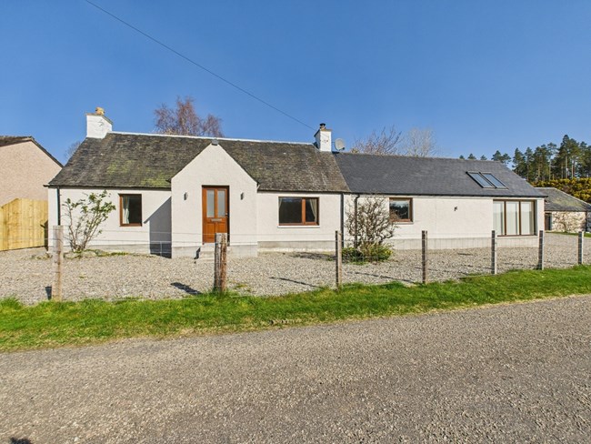 The Cottage, 1 Orrinside, Fairburn, Muir of Ord IV6 7XA