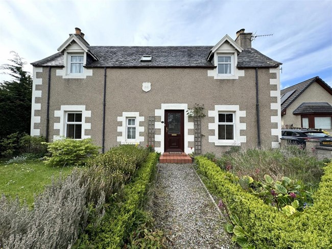 13 Porterfield Road, Crown, Inverness IV2 3HW